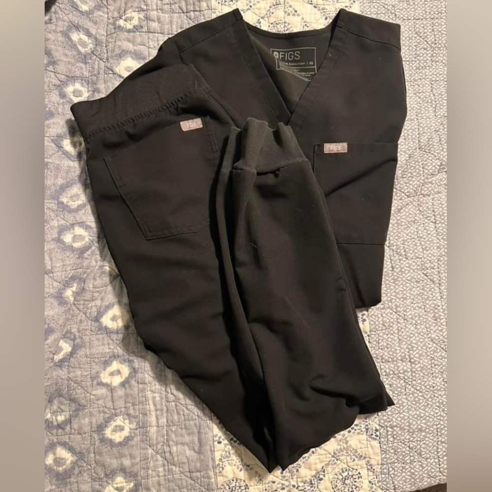 Figs black scrub set
